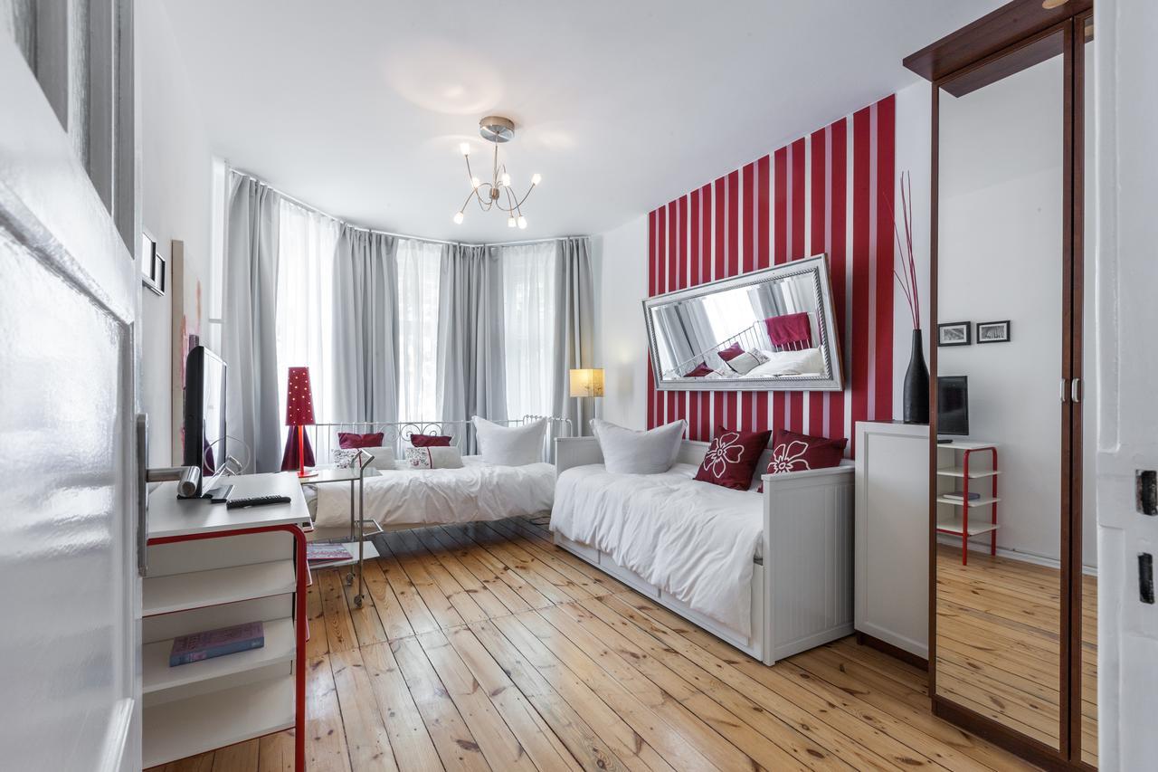 Elegantes 2-zimmer-apartment Im Kiez Von Prenzlauer Berg * Berlino