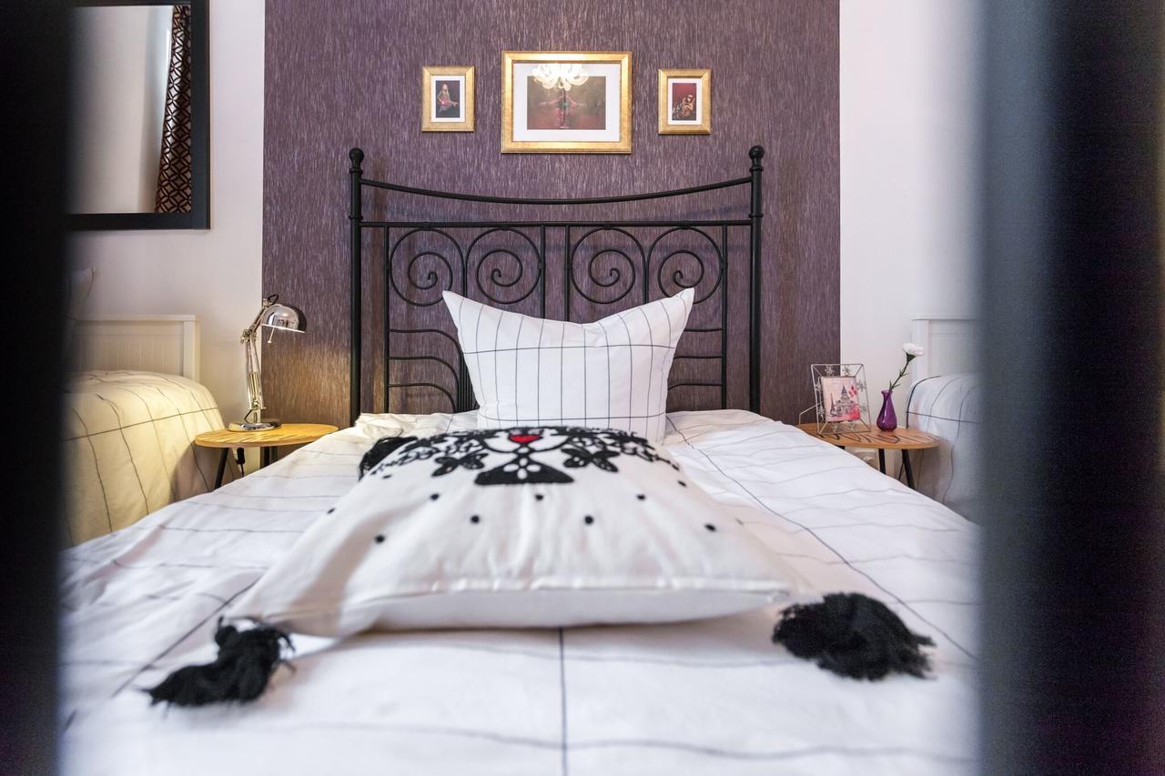 Elegantes 2-zimmer-apartment Im Kiez Von Prenzlauer Berg Berlino
