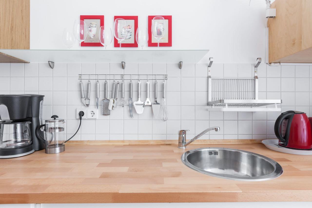 Elegantes 2-zimmer-apartment Im Kiez Von Prenzlauer Berg * Berlino